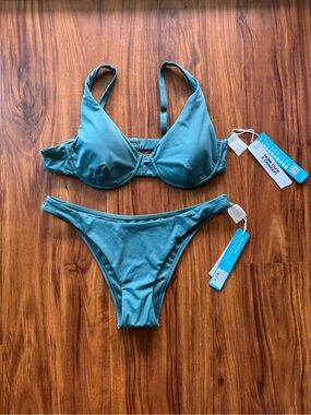 NWT JOLYN Surf Two-Piece Bikini Swimsuit in zucchini. Top XL; Bottom L